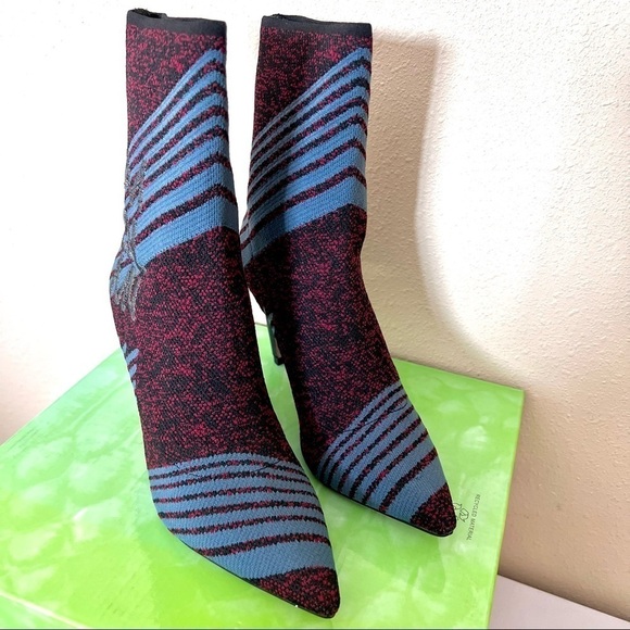 NWT Sam Edelman Fenya Embroidered logo sock booties heels womens size 5 - Picture 3 of 11